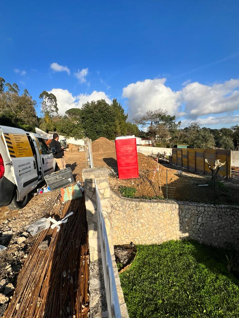 LIRIOS IMPARÁVEIS - Cascais - Land Leveling and Grading - Large Scale (more than 1 acre)