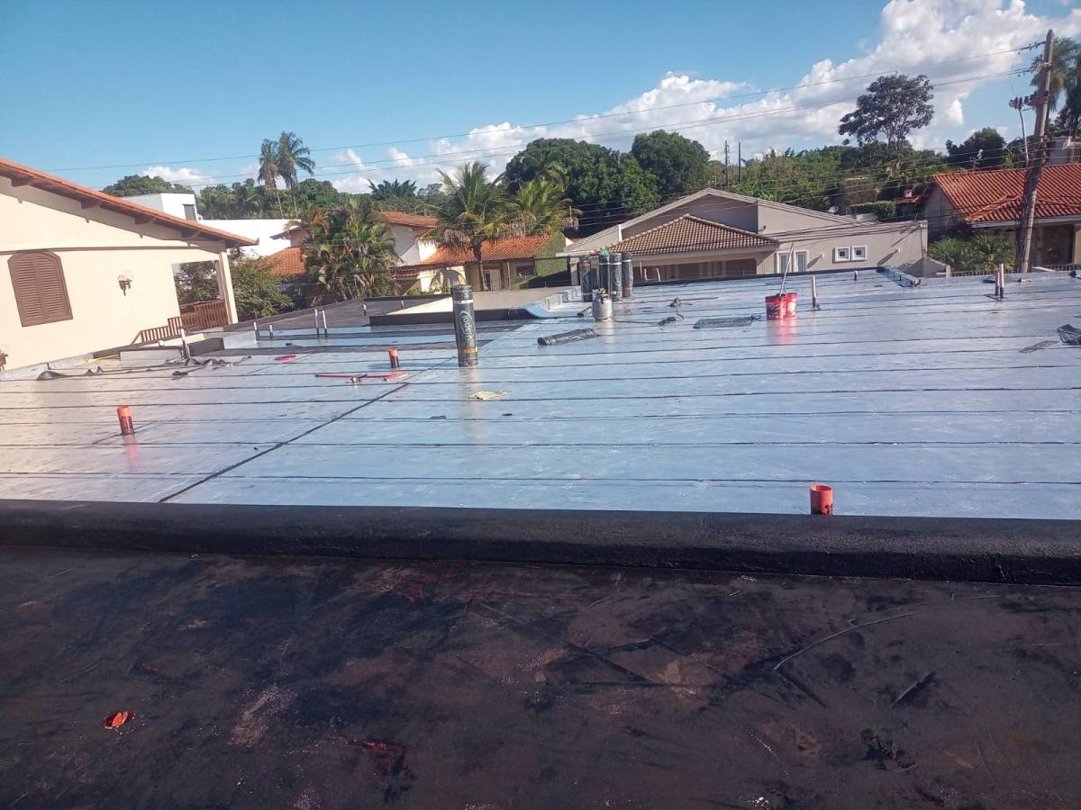 OLV ADMINISTRACAO E SERVICOS . - Vila Nova de Gaia - Roof Installation or Replacement