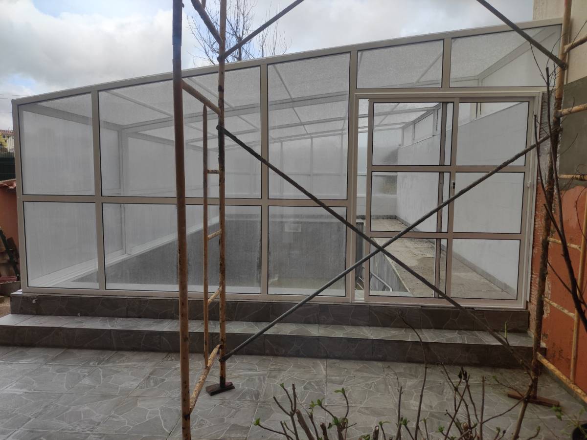 LIRIOS IMPARÁVEIS - Cascais - Concrete Flooring Installation