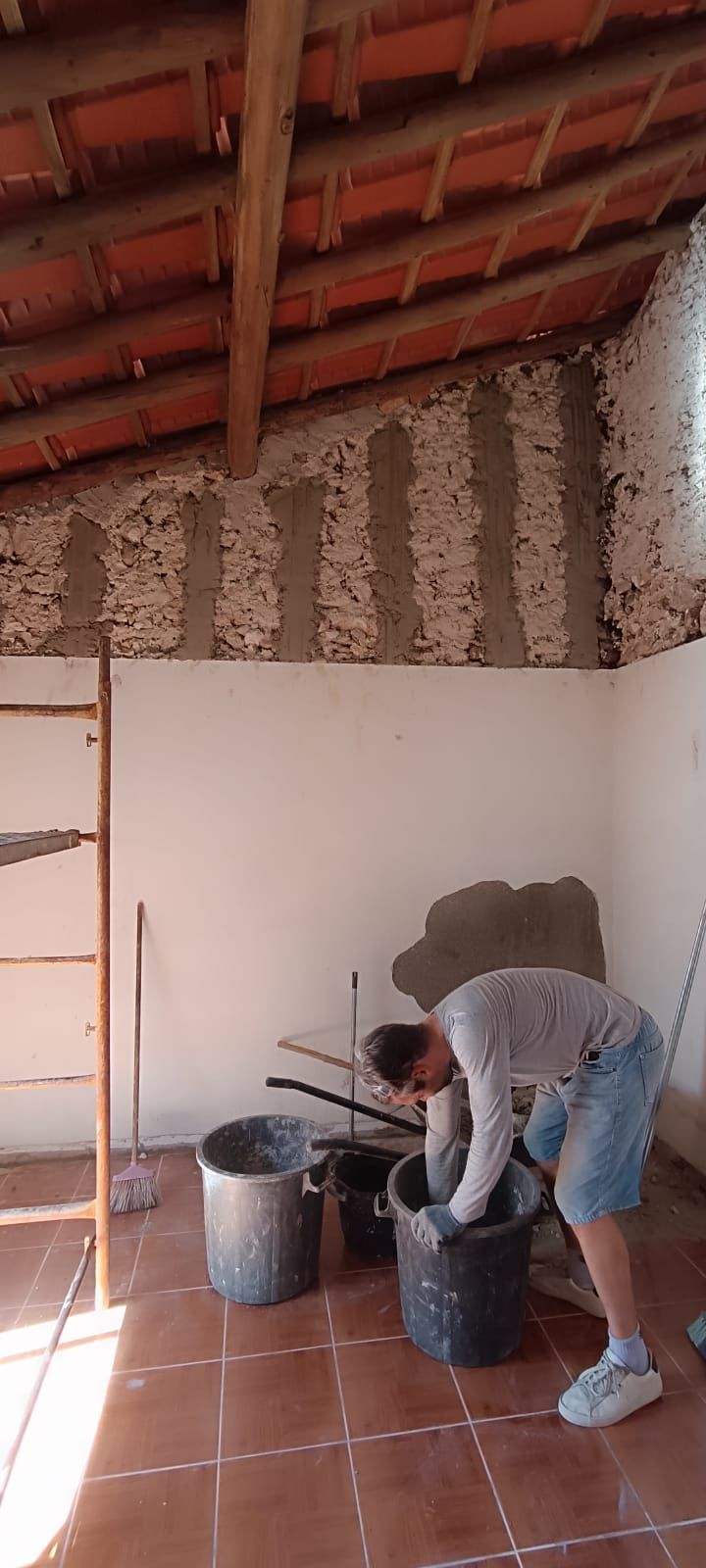 Jonatan Porto - Coimbra - Schrank umbauen