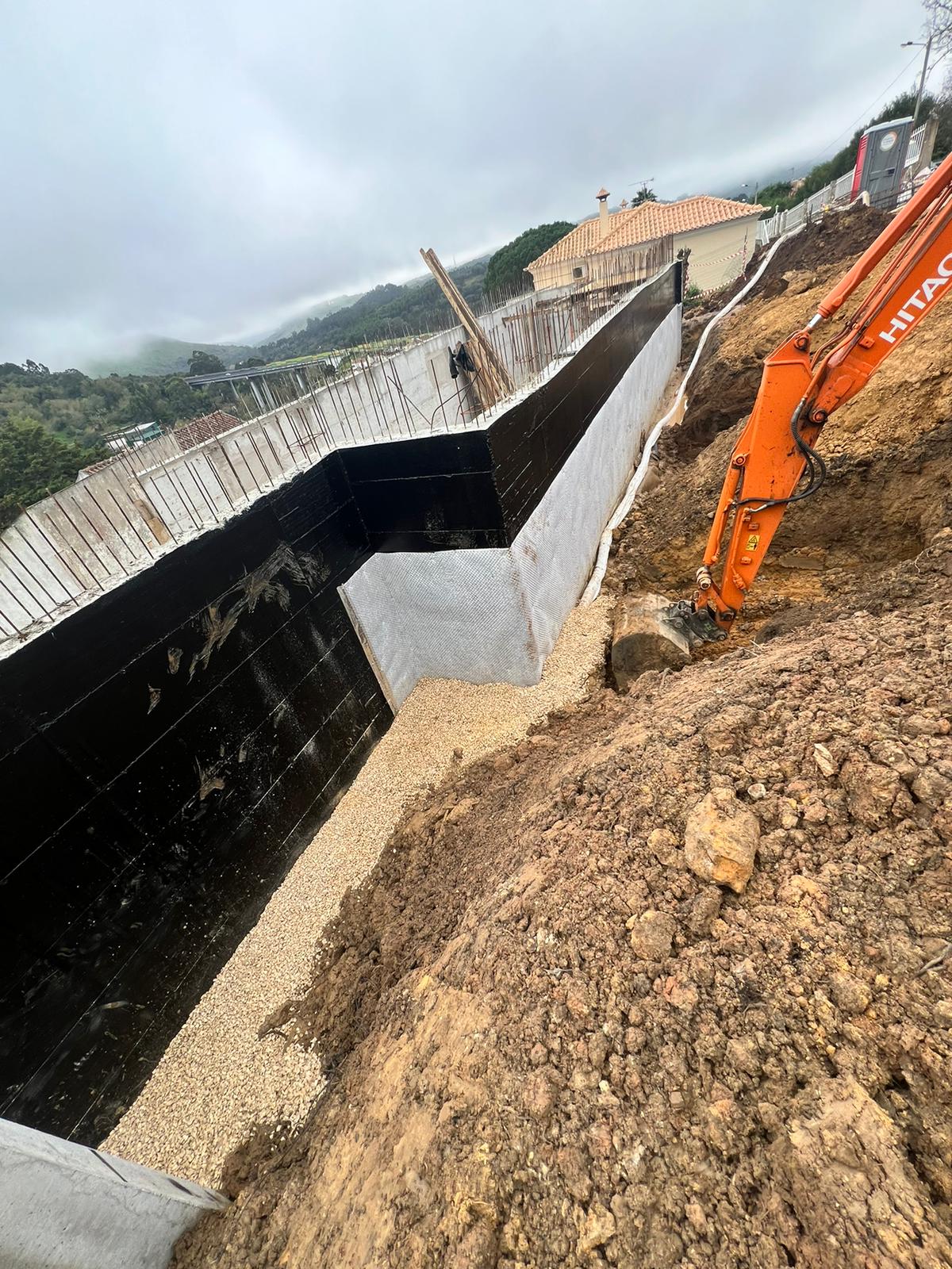 LIRIOS IMPARÁVEIS - Cascais - Construção de Piscina Abaixo do Solo