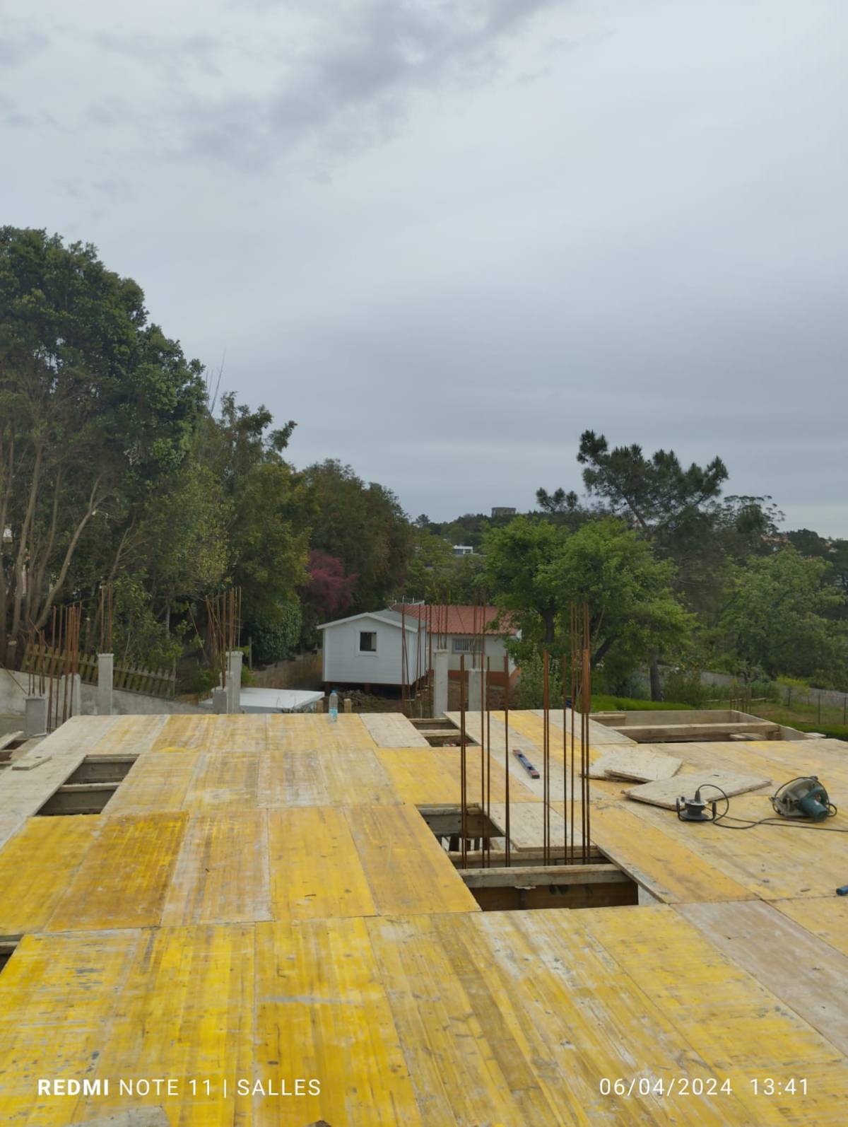 LIRIOS IMPARÁVEIS - Cascais - Construction and Building Services