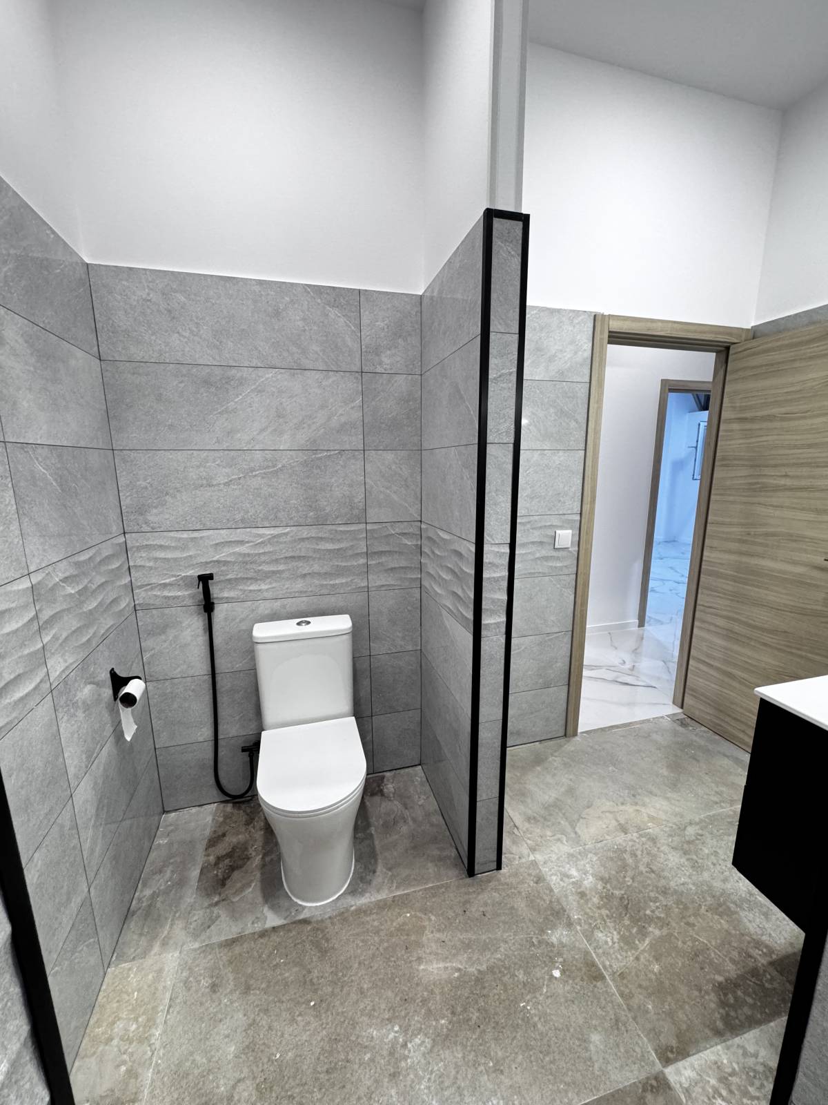 Kaliston&gustavo lda - Almada - Remodelação de Quarto