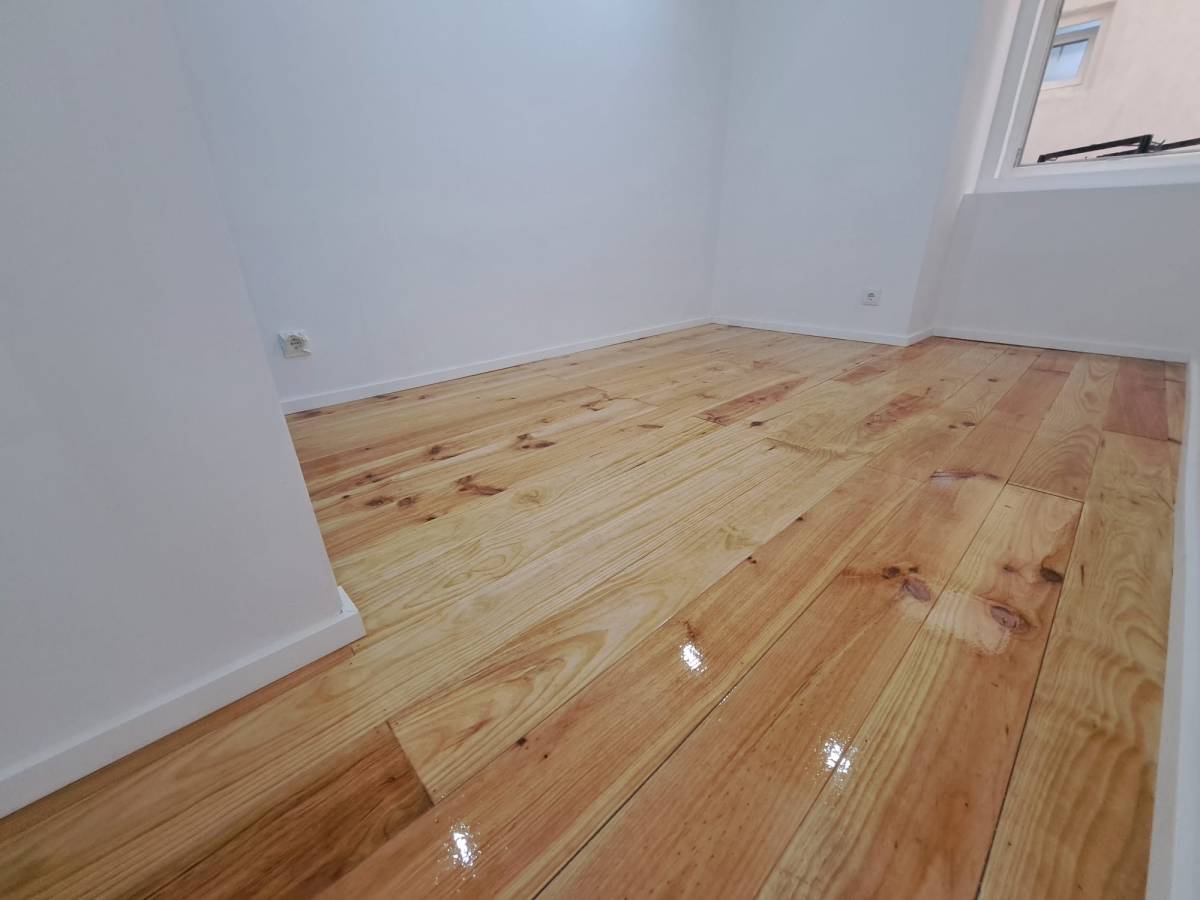 Natal Solutions - Oeiras - Instalação de Pavimento em Pedra ou Ladrilho