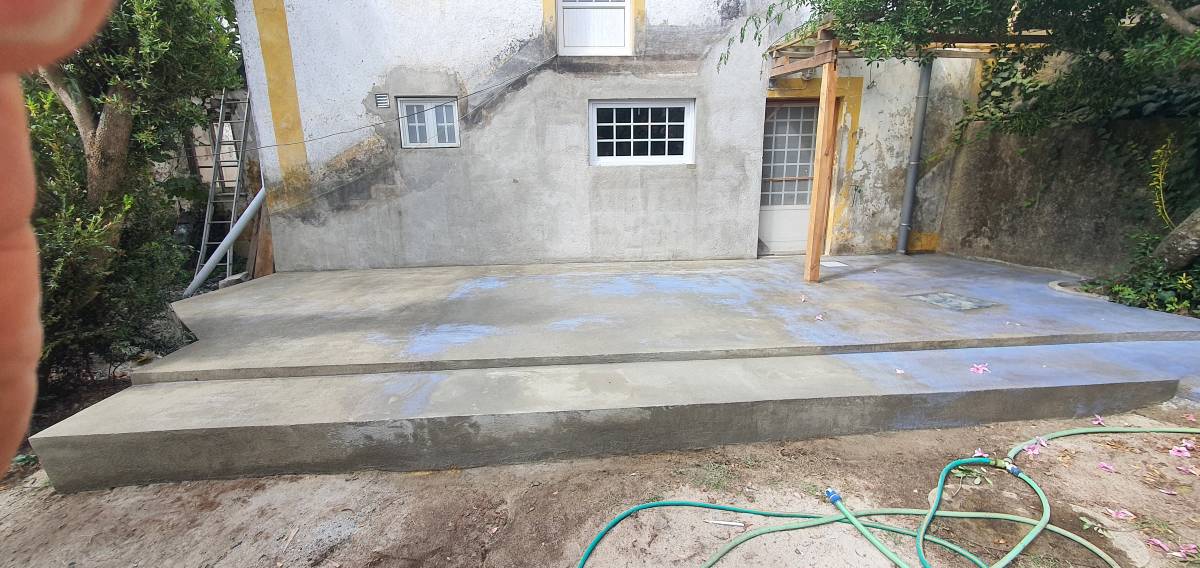 ACC-Qualizone - Sardoal - Stone or Tile Flooring Installation