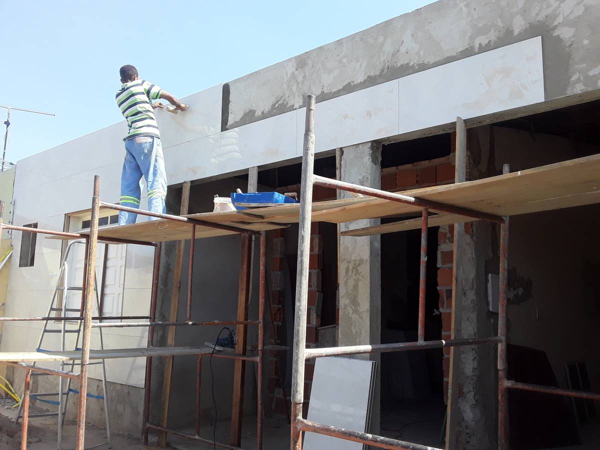 Constrioliveira - Alcobaça - Stone or Tile Flooring Installation