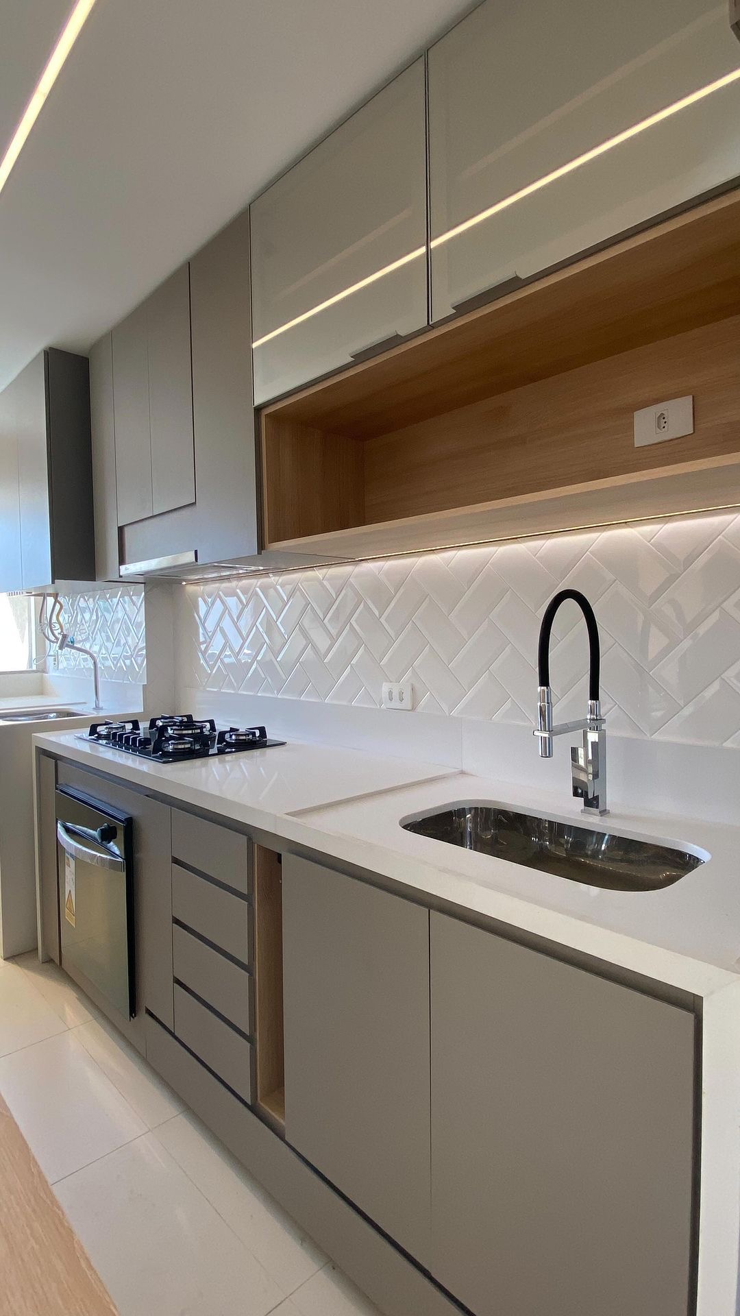 R3modelar - Amadora - Stone or Tile Flooring Installation