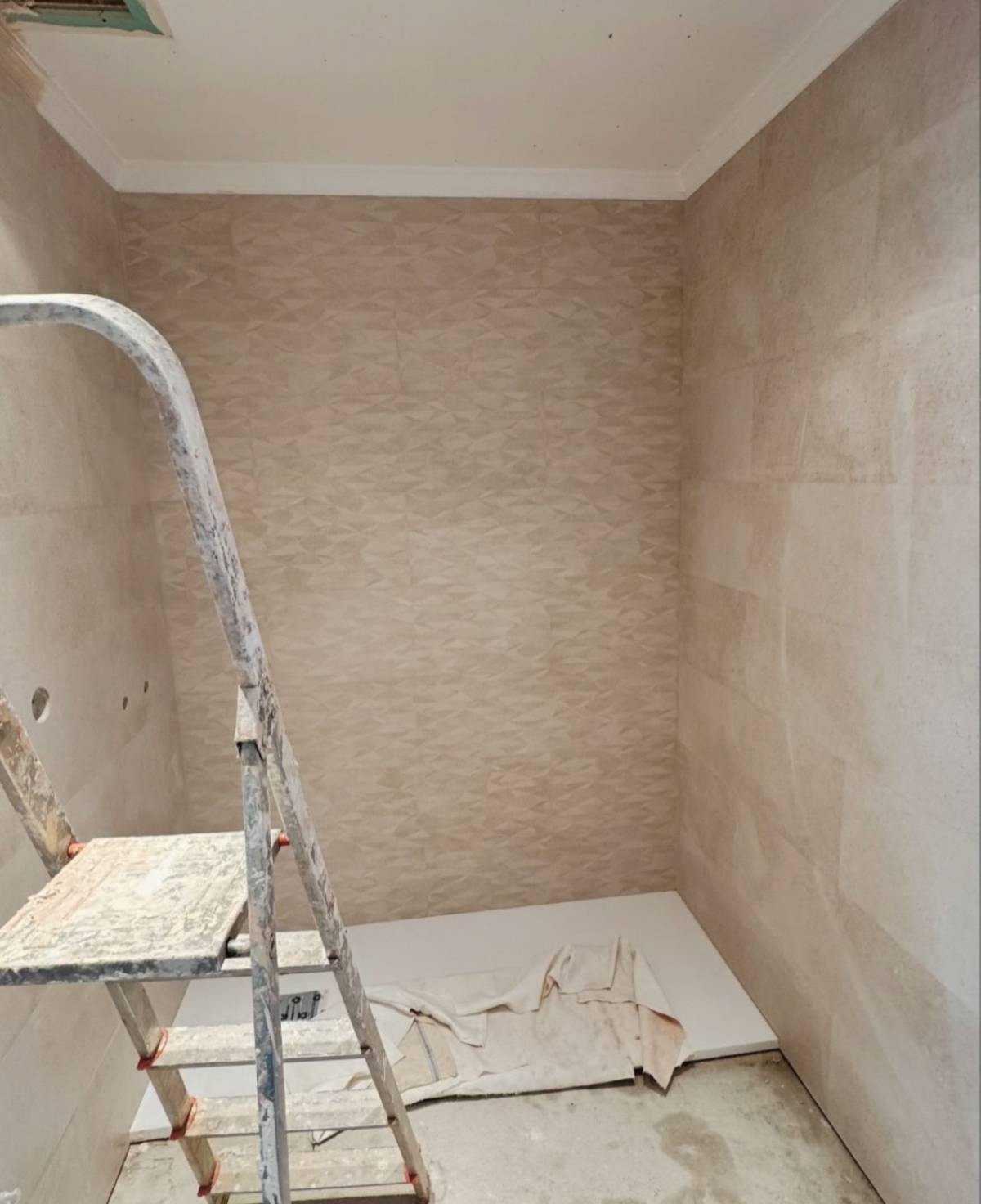 Gustavo Costa Leal - Portimão - Bathroom Tiling