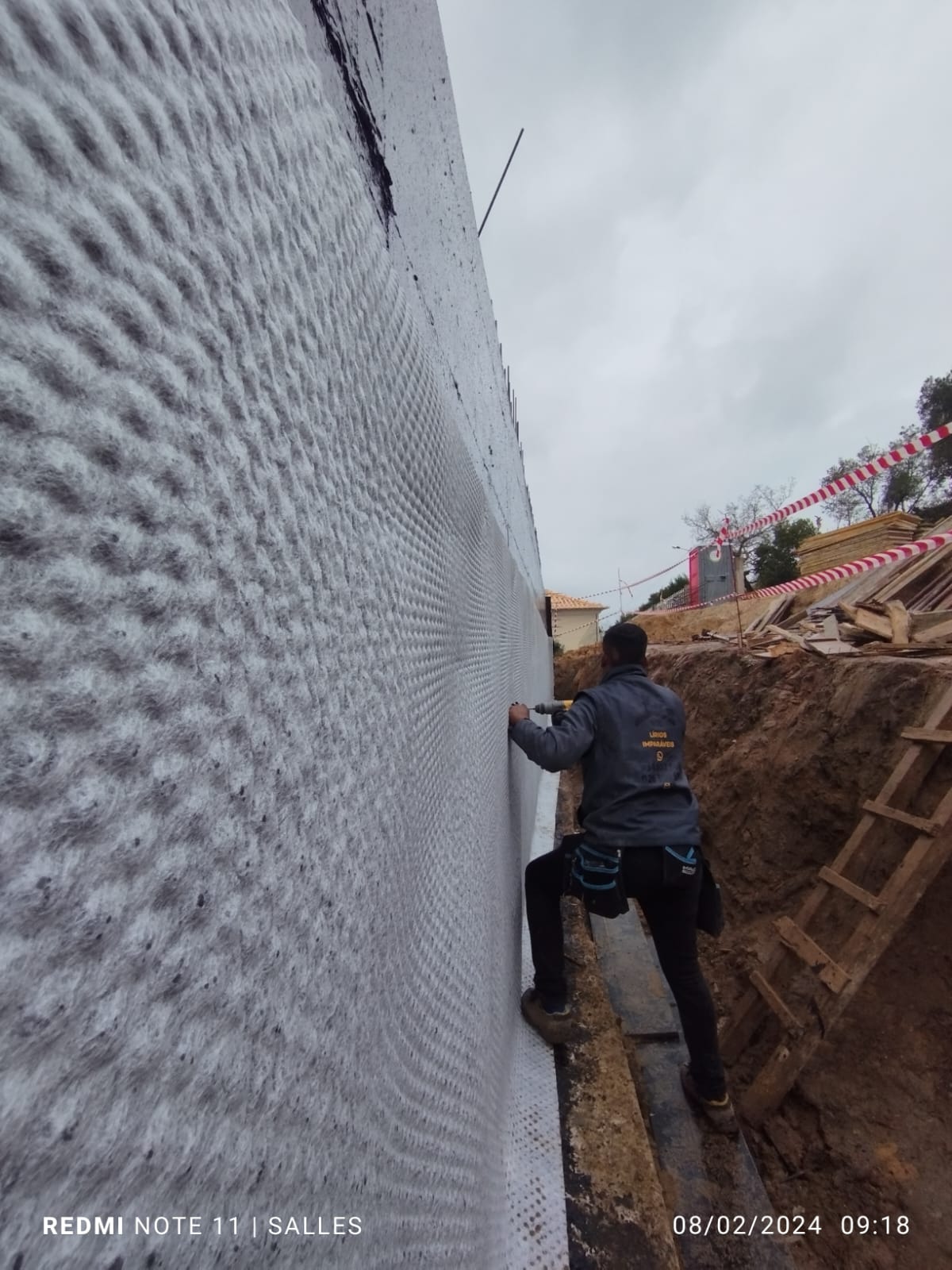 LIRIOS IMPARÁVEIS - Cascais - Drywall Repair and Texturing