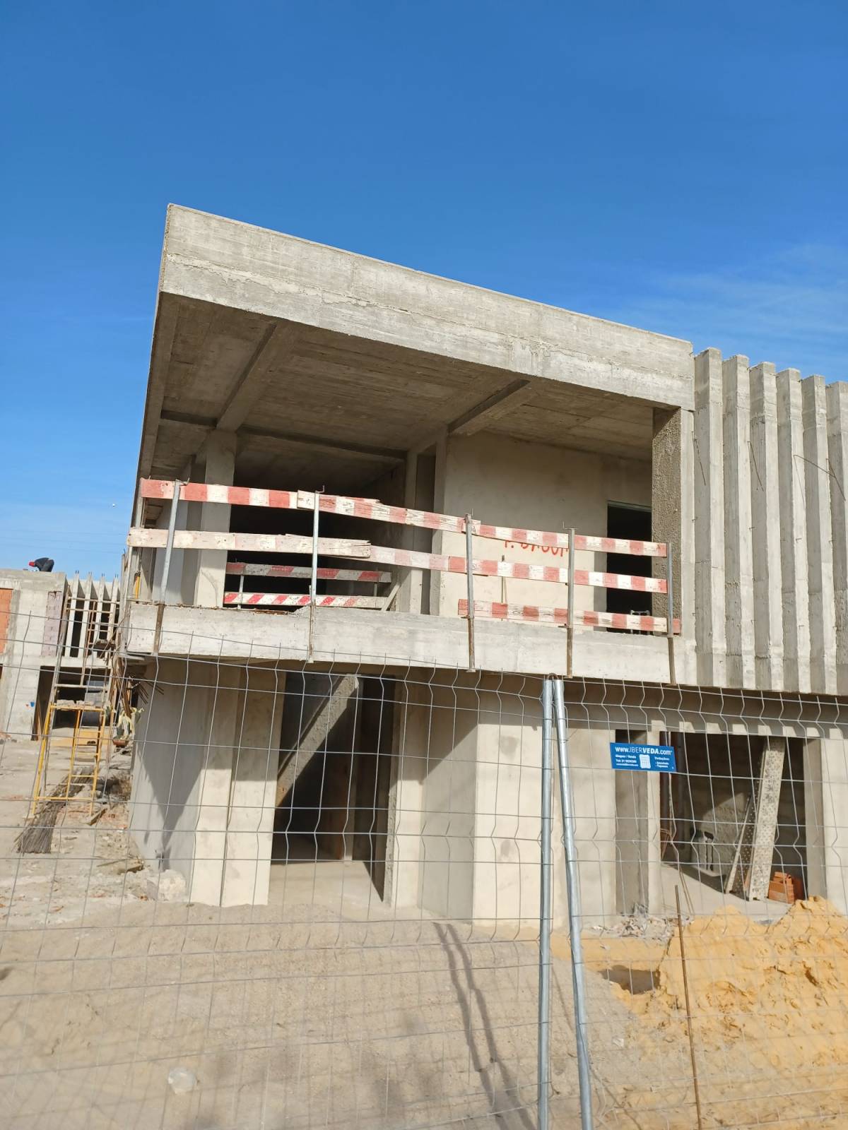 LIRIOS IMPARÁVEIS - Cascais - Demolition Services