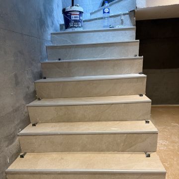 Kaliston&gustavo lda - Almada - Remodelação de Sótão