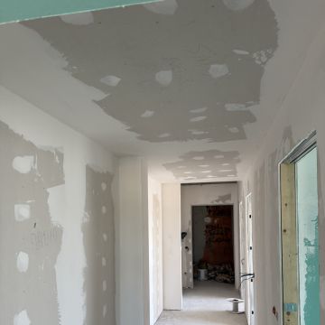 Carlos - Covilhã - Innenwand einbauen