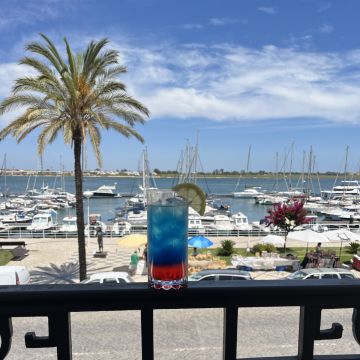 The Bartender Duo - Vila Real de Santo António - Funcionários e Auxiliares