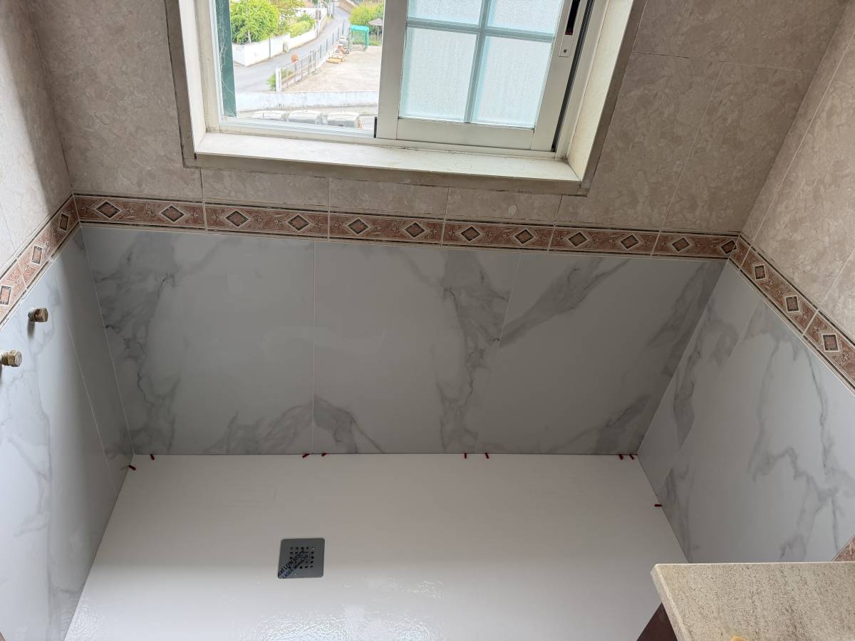 Serviços de remodelação em geral - Sobral de Monte Agraço - Floor Tiling