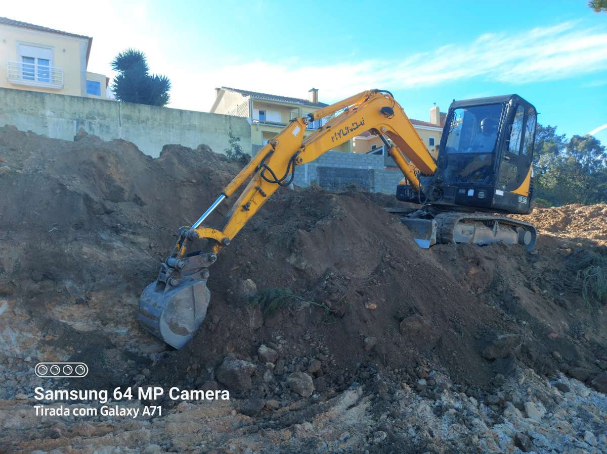 Stroycity - Sintra - Bobcat Services