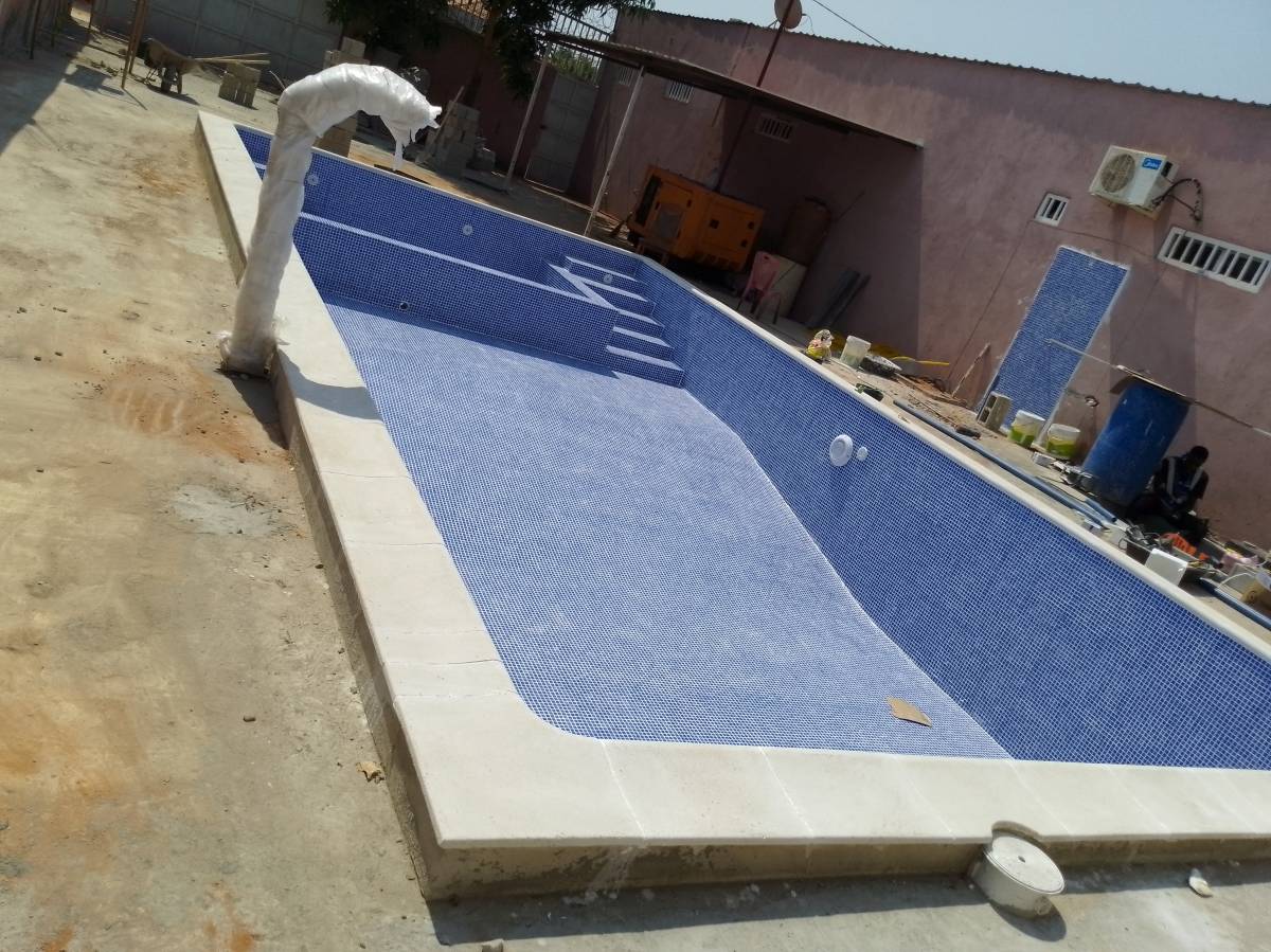 Judlis-piscinas - Loures - In-Ground Swimming Pool Construction