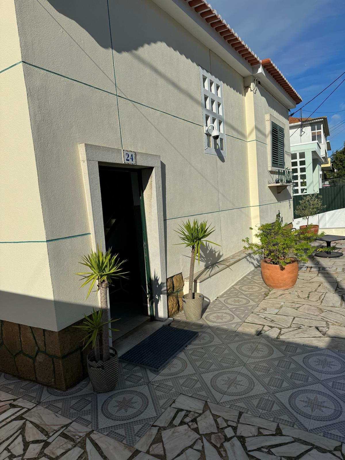 RUDI remodelações - Almada - Interior Painting
