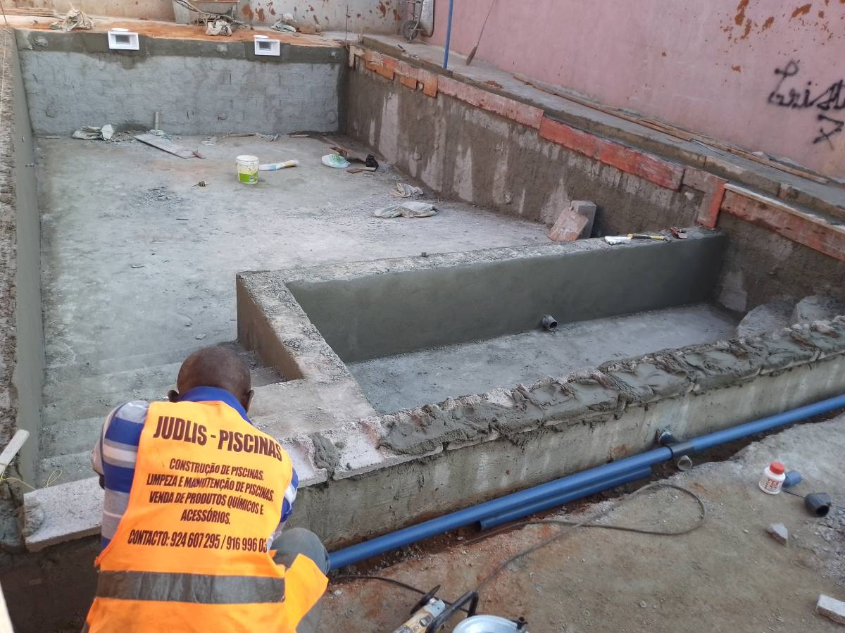 Judlis-piscinas - Loures - Swimming Pool Repair