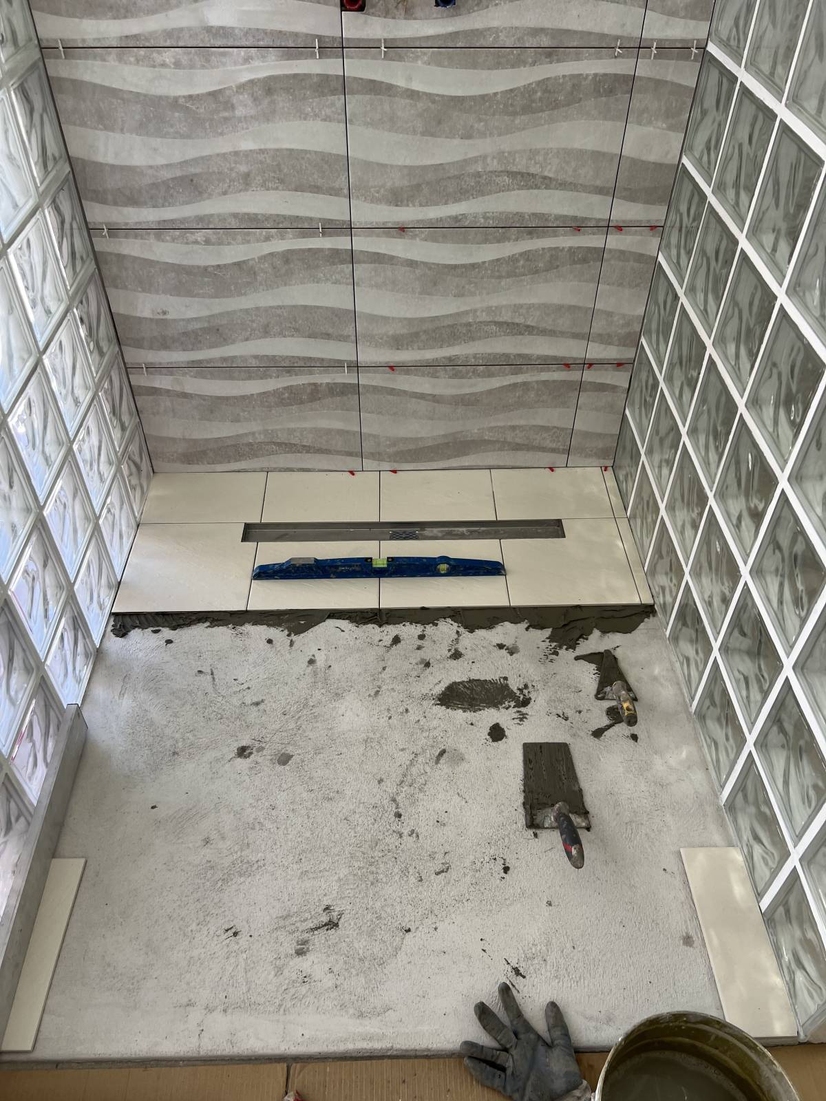 Junior ladrilhos - Porto de Mós - Remodelação de Casa de Banho