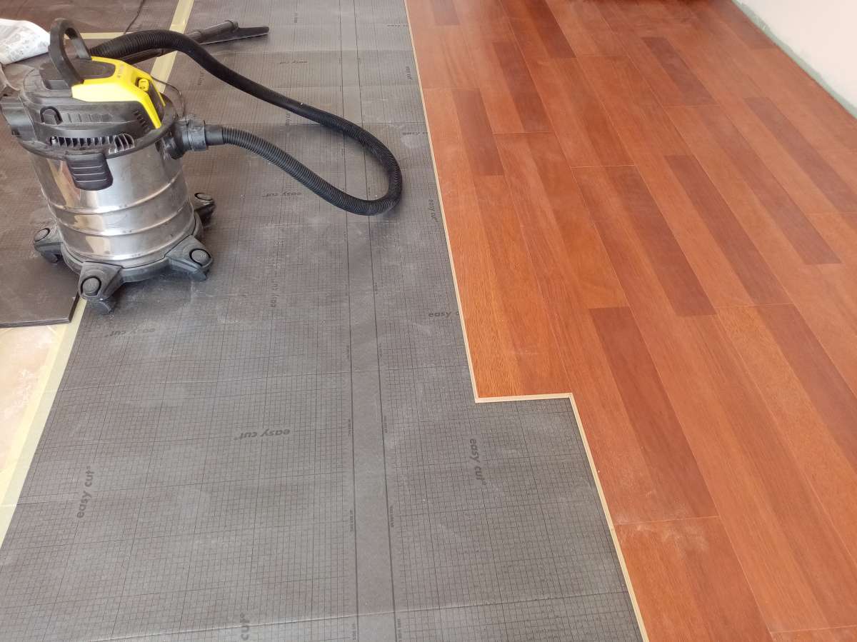 José Rodrigues Pires - Loulé - Carpet Installation