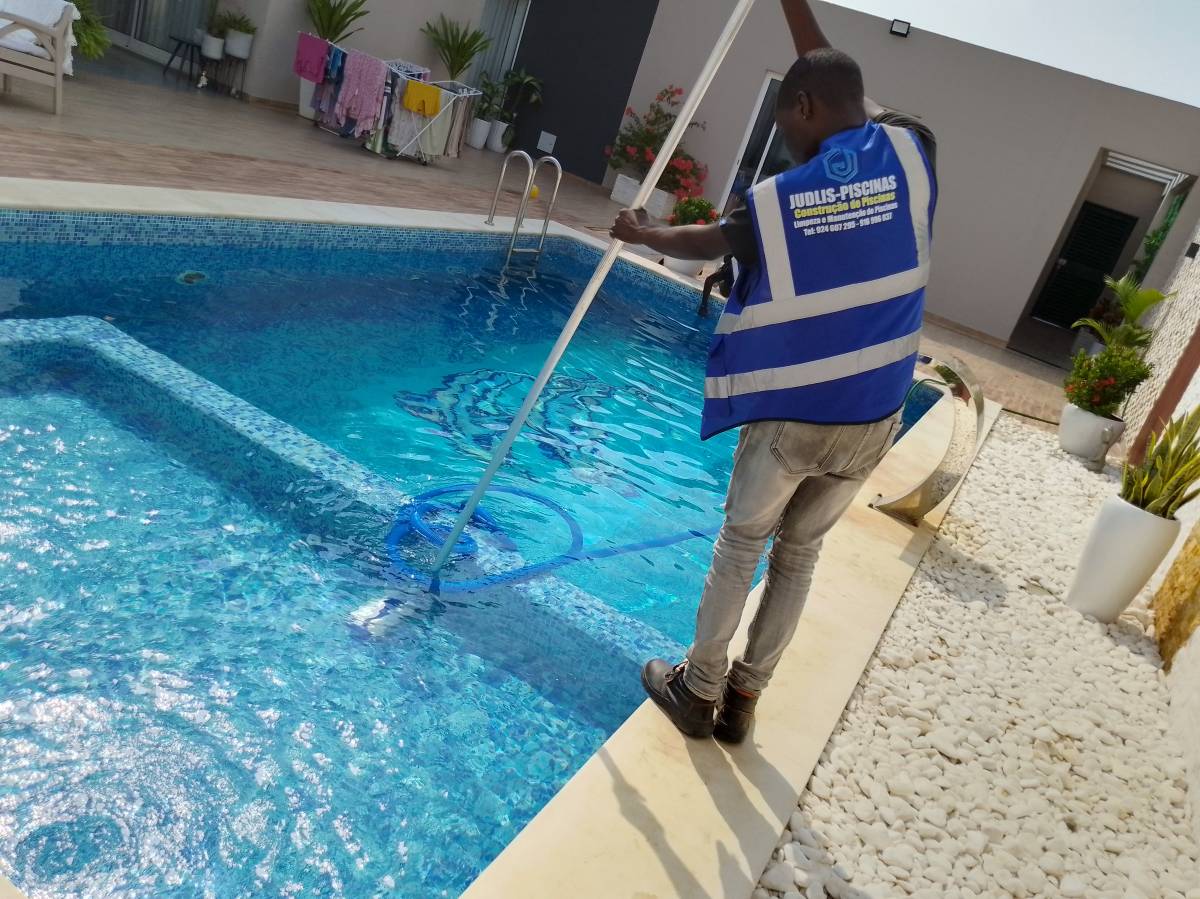 Judlis-piscinas - Loures - Pools, Hot Tubs and Spas