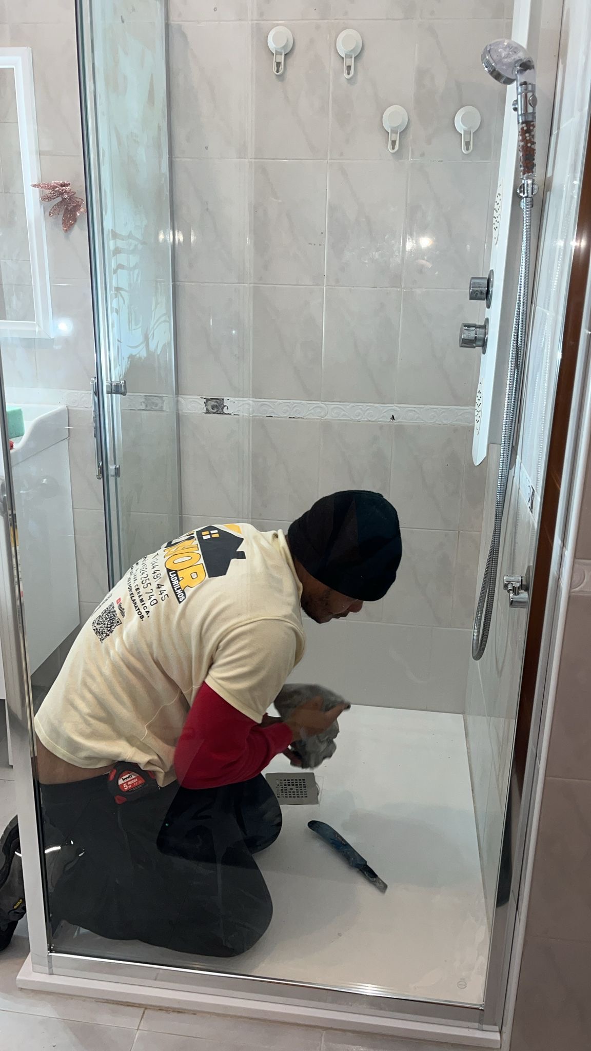 JUNIOR LADRILHOS CONSTRUÇÕES - Porto de Mós - Ladrilhos e Azulejos