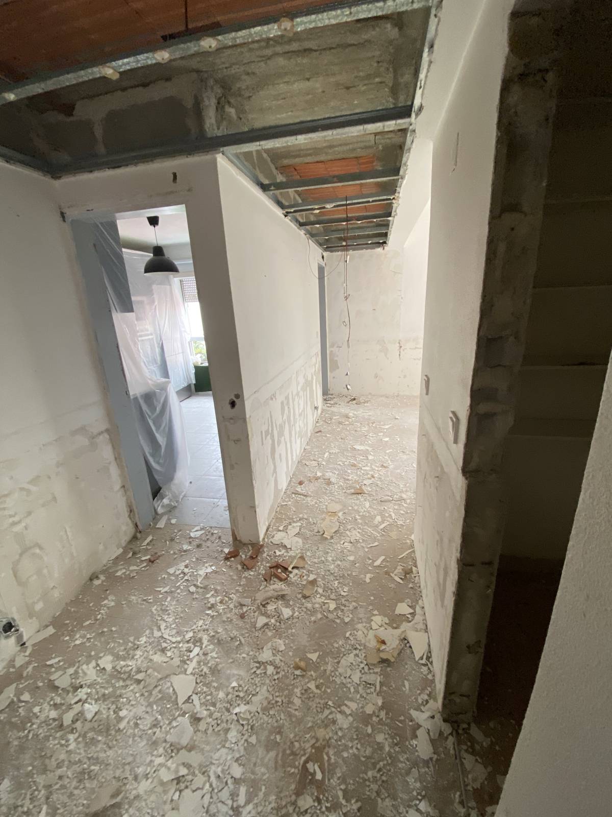 Jacor Remodelações - Lisboa - Nivelamento de Superfícies em Betão