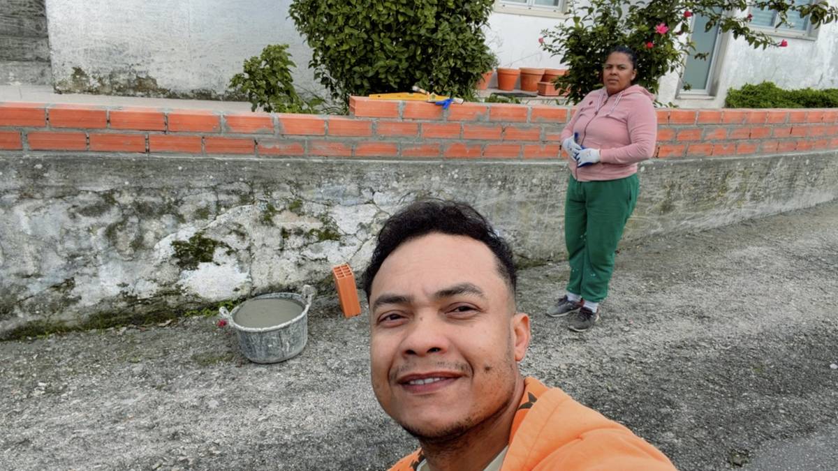 JUNIOR LADRILHOS CONSTRUÇÕES - Porto de Mós - Ladrilhos e Azulejos