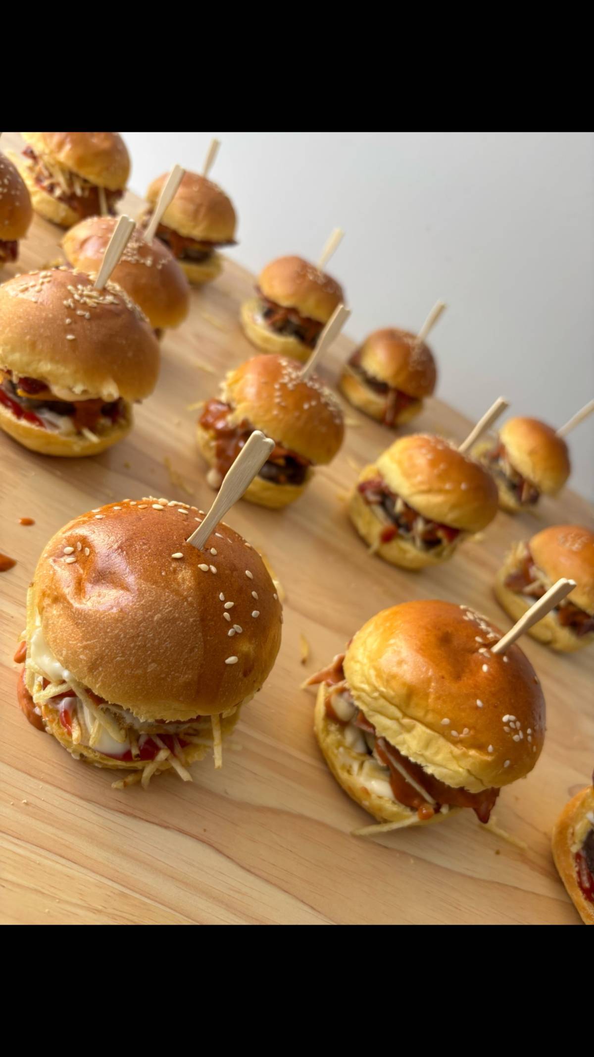 Uiki Burger PT - Matosinhos - Wedding Catering Service
