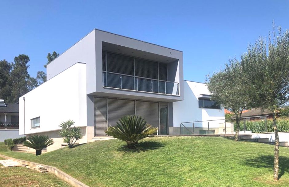 arQuisolutions - Vila Nova de Famalicão - Architectural Services