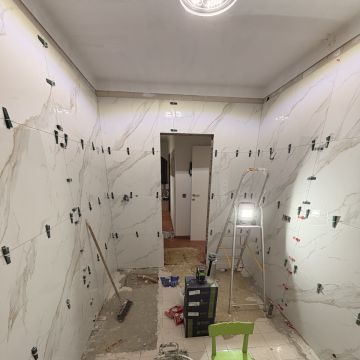 JUNIOR LADRILHOS CONSTRUÇÕES - Porto de Mós - Reparação de Azulejos