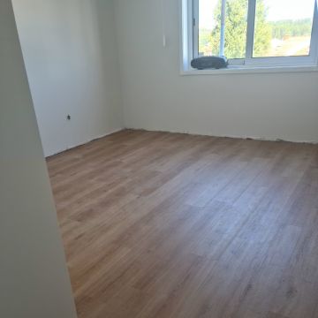 Miguel Soares - Gondomar - Stein- oder Fliesenboden verlegen