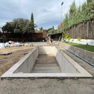 Avance Construção de Piscinas - Almada - Reparação de Piscina