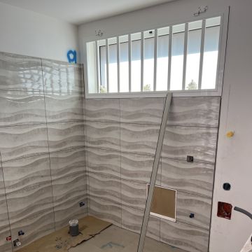 Junior ladrilhos - Porto de Mós - Reparação de Azulejos