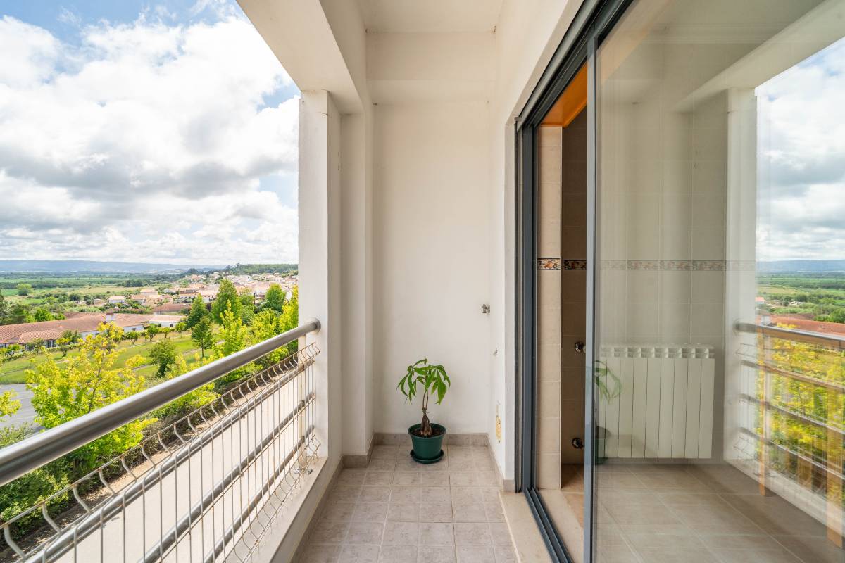 Solange Duarte | Portugal Relocation & Property Services - Montemor-o-Velho - Real Estate Agent Services