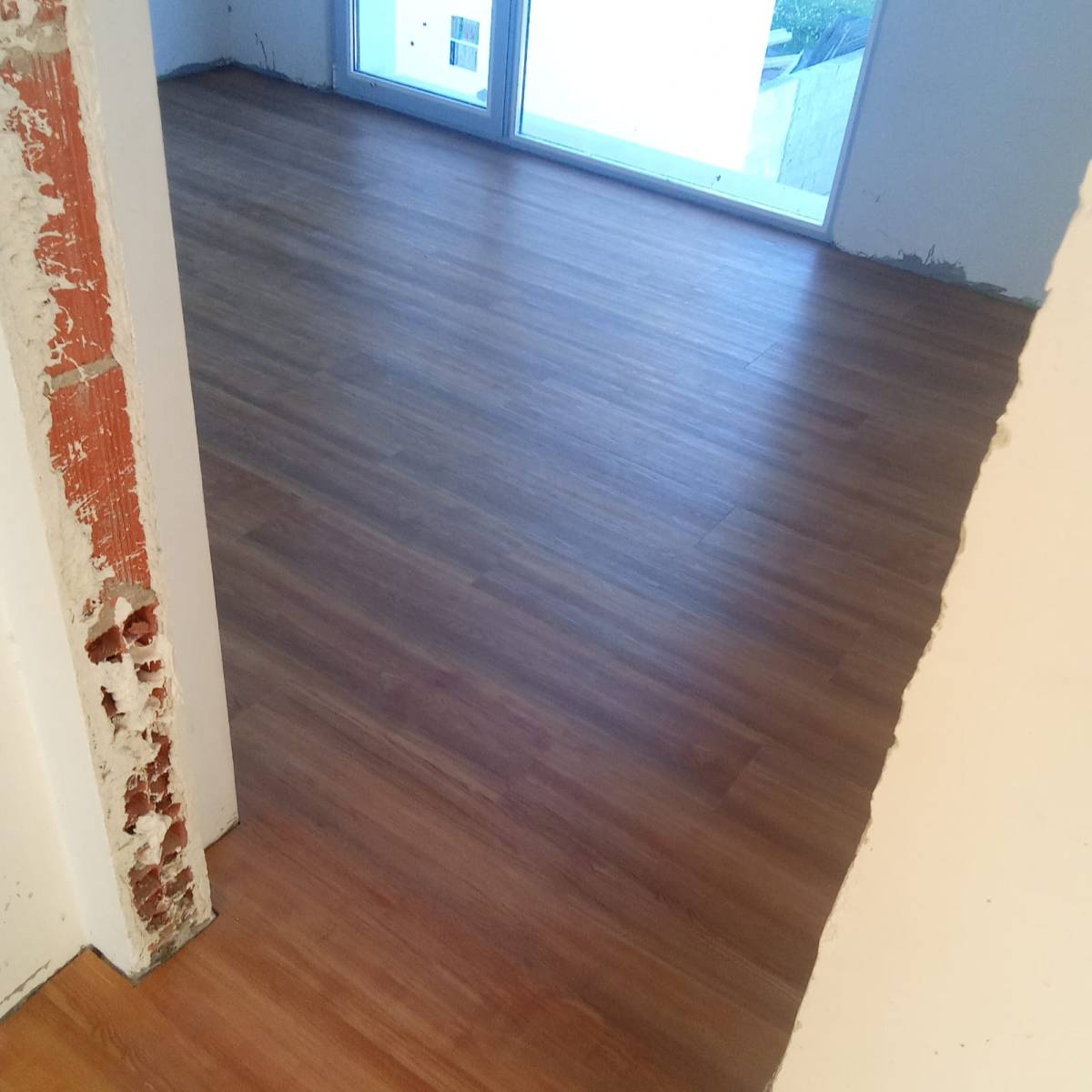 Pladur, piso flutuante, pintura - Torres Vedras - Drywall Repair and Texturing