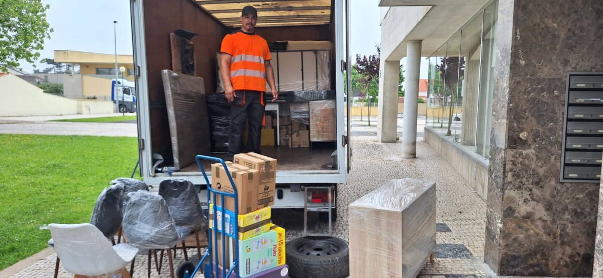 Gato Preto - Transportes, Mudanças e Pequenos Reparos Domésticos - Póvoa de Varzim - Mudança Internacional