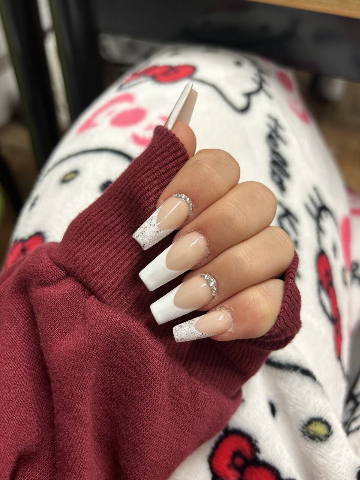 Lara Cortina - Sesimbra - Manicure and pedicure (for women)