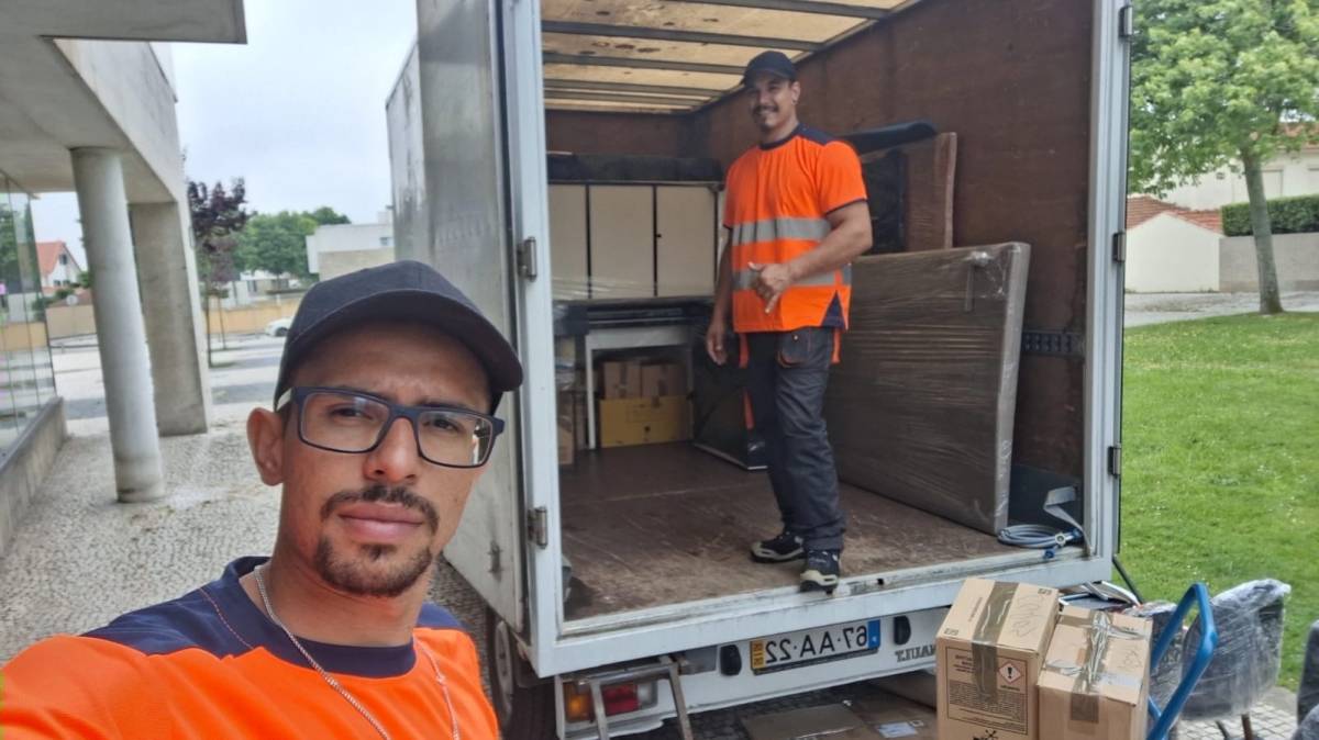 Gato Preto - Transportes, Mudanças e Pequenos Reparos Domésticos - Póvoa de Varzim - Pintura de Interiores