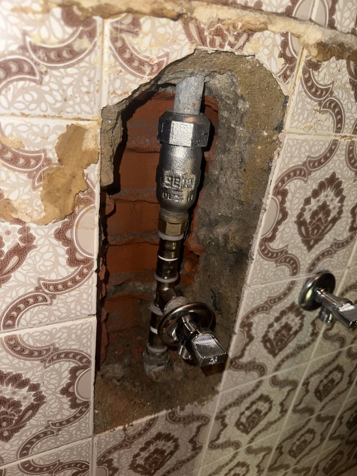 Domusfix Serviços - Lisboa - Reparação de Lavatório e Torneira