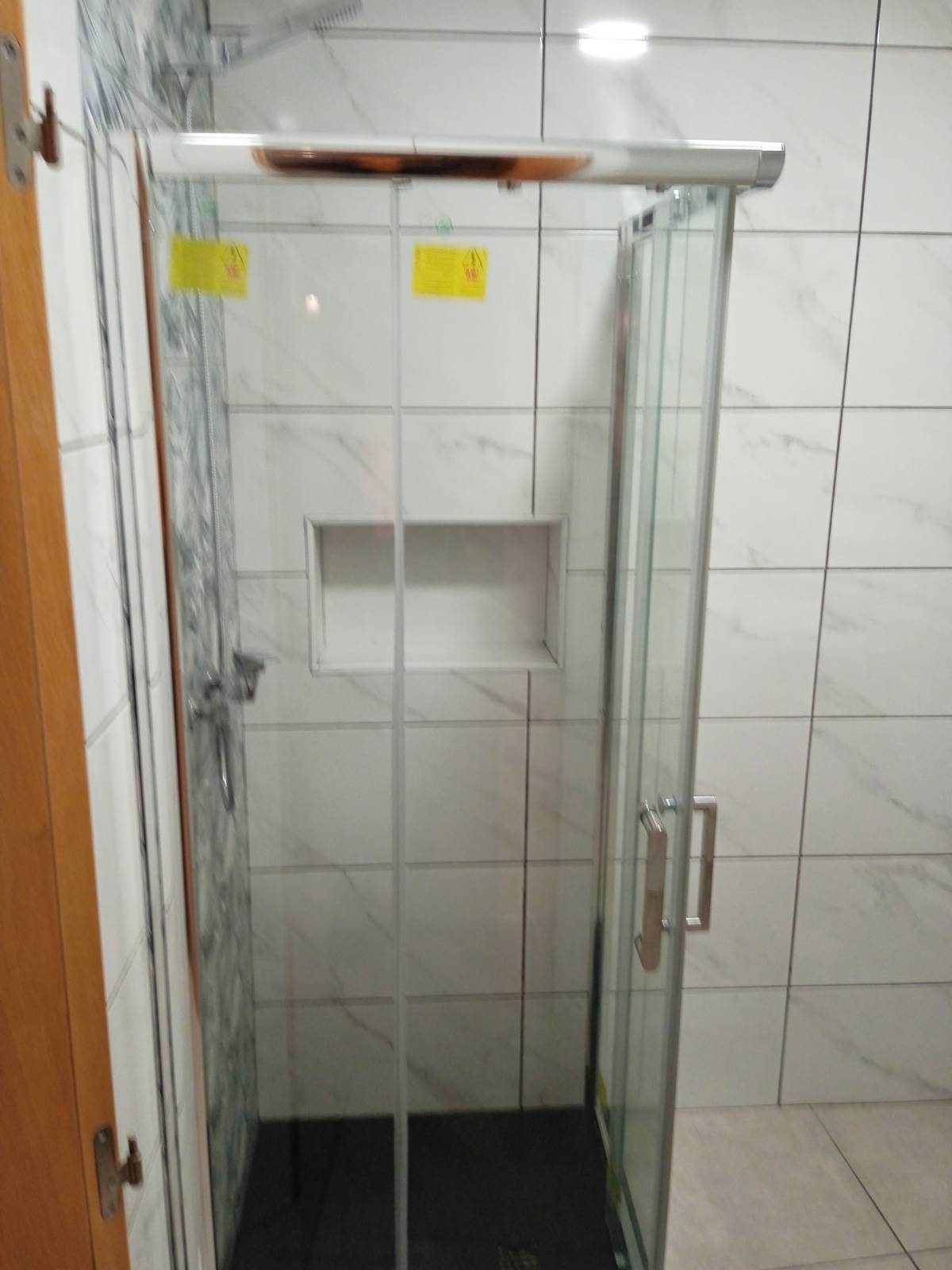 Camargo Construções - Portimão - Innenwand einbauen