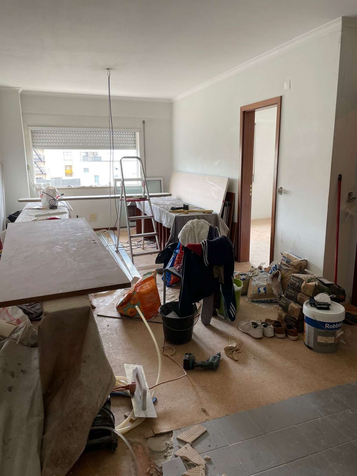 Rafael Lopes - Lisboa - Furniture Repair