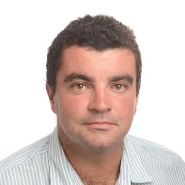 João Nuno - Vila Franca de Xira - Poda y mantenimiento de árboles