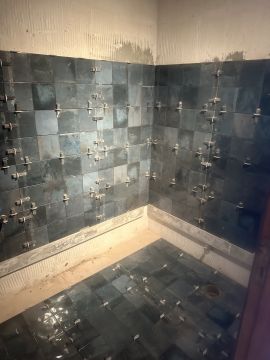 Domusfix Serviços - Lisboa - Instalação de Pavimento em Pedra ou Ladrilho