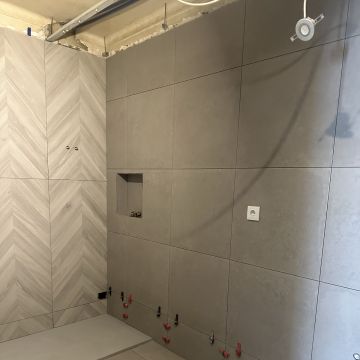 Domusfix Serviços - Lisboa - Instalação, Reparação ou Remoção de Revestimento de Parede