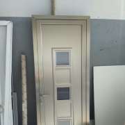 Carlos - Guimarães - Garage Door Installation or Replacement