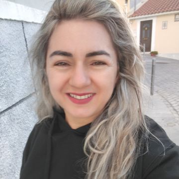 Vânia de Abreu - Vila Franca de Xira - Home Care and Nursing Homes
