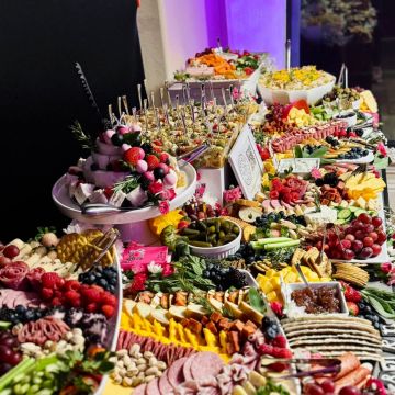 Tábuas &C ° - Águeda - Service traiteur pour événements (service complet)