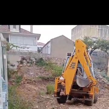 Elopes Engenharia, construção e remodelação - Lisboa - Corte e Aparação de Relvado