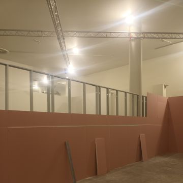 Soarez - Sintra - Pool Table Assembly